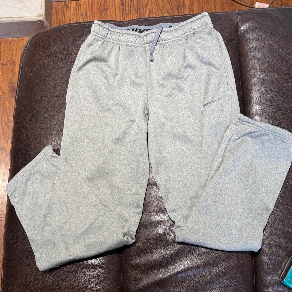 Nike Therma-Fit Gray Sweatpants